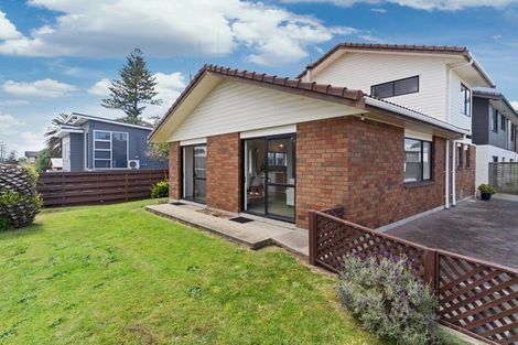 Photo of property in 1/73 Oceanbeach Road, Mount Maunganui, 3116