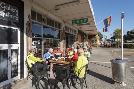 Photo of property in 1 Wellington Road, Paekakariki, 5034