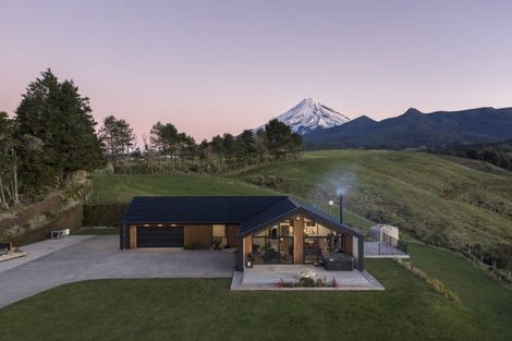 Photo of property in 246 Korito Road, Korito, New Plymouth, 4371