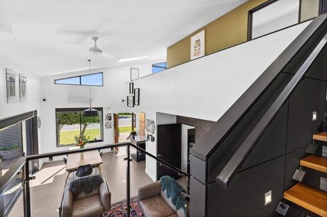 Photo of property in 21 Stonebrook Drive, Wanaka, 9305