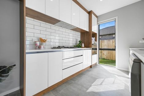 Photo of property in 2/28 Tokerau Drive, Rototuna North, Hamilton, 3210