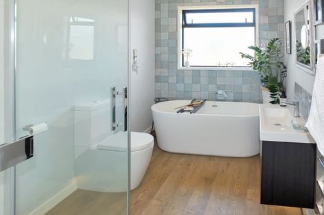 Photo of property in 9 Lakeview Drive, Foxton Beach, Foxton, 4815