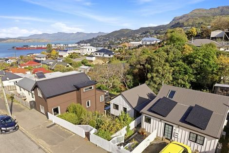 Photo of property in 69 Oxford Street, Lyttelton, 8082