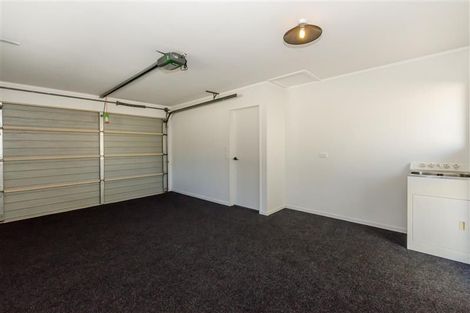 Photo of property in 1b Hemi Street, Waikanae, 5036