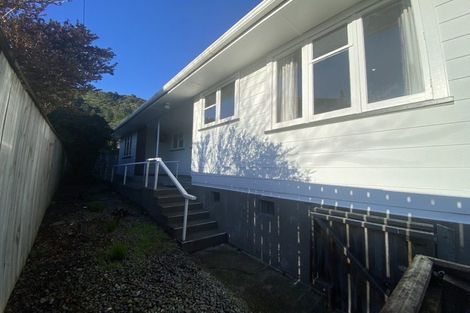 Photo of property in 89 Waikawa Road, Picton, 7220