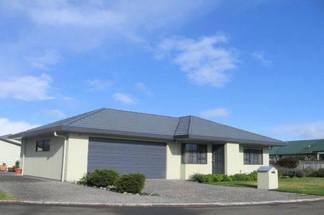 Photo of property in 13 Amanda Place, Mayfair, Hastings, 4122