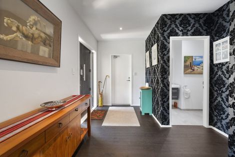 Photo of property in 38 Kingsdale Park Drive, Aokautere, Palmerston North, 4471