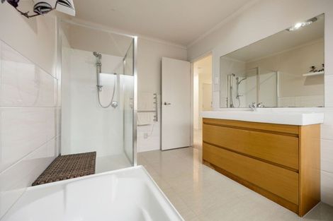 Photo of property in 2 Viking Lane, Flagstaff, Hamilton, 3210