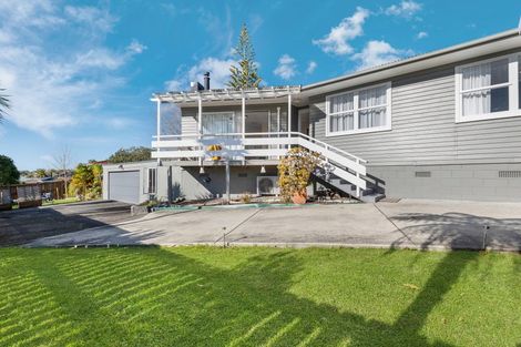 Photo of property in 38 Sunvue Road, Glen Eden, Auckland, 0602