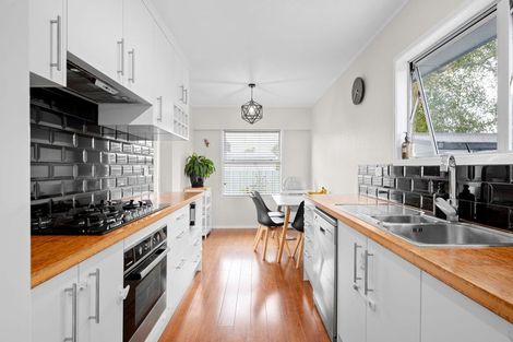 Photo of property in 8 Mckinley Place, Nawton, Hamilton, 3200