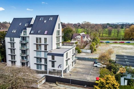 Photo of property in 22/15 Peterborough Street, Christchurch Central, Christchurch, 8013