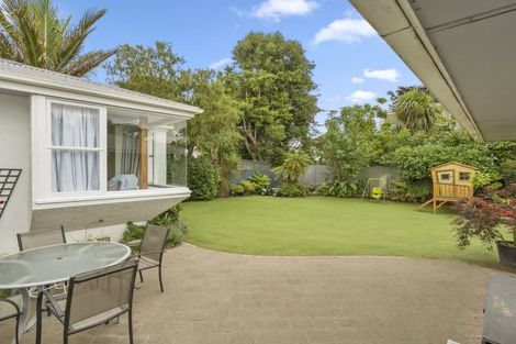 Photo of property in 9 Erin Street, Hokowhitu, Palmerston North, 4410