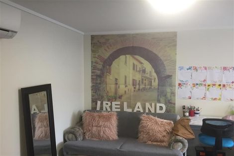 Photo of property in 8 Howe Street, North Dunedin, Dunedin, 9016