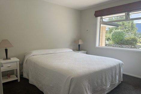 Photo of property in 22 Petersen Road, Harihari, 7884