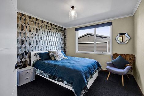 Photo of property in 12 Green Lane, Hawera, 4610