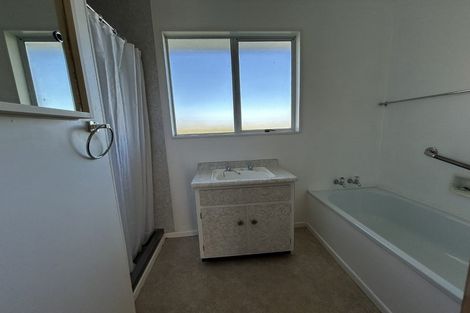 Photo of property in 6a Tait Place, Carterton, 5713