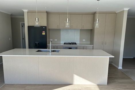 Photo of property in 4 Rotoiti Place, Paraparaumu, 5032