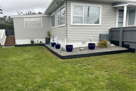 Photo of property in 86 Bracken Road, Paparangi, Wellington, 6037