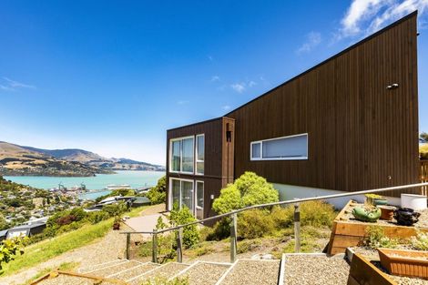 Photo of property in 2 Hyllton Heights, Lyttelton, 8082
