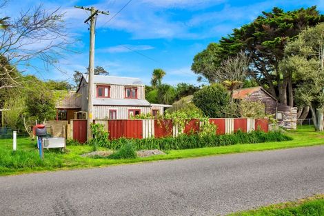 Photo of property in 593 Auroa Road, Auroa, Hawera, 4678