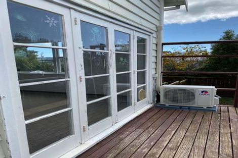 Photo of property in 282 West Coast Road, Glen Eden, Auckland, 0602