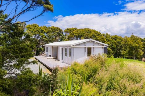 Photo of property in 100 Shieling Road, Waipu, 0582