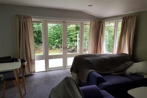 Photo of property in 22 Shanaway Rise, Hillcrest, Auckland, 0627