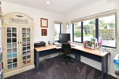 Photo of property in 16 Double Bay Place, Army Bay, Whangaparaoa, 0930