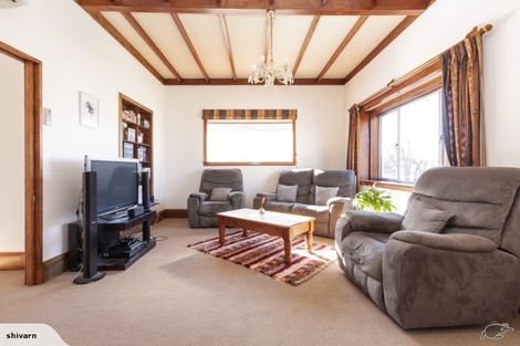 Photo of property in 11 Chelwood Street, Takaro, Palmerston North, 4412