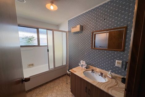 Photo of property in 18 Hood Crescent, Arrowtown, 9302