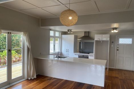 Photo of property in 1 Nikau Road, Otahuhu, Auckland, 1062