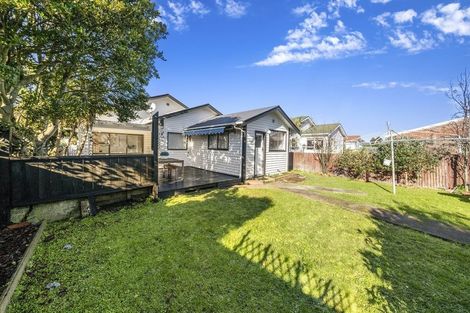 Photo of property in 9 Plunket Avenue, Petone, Lower Hutt, 5012