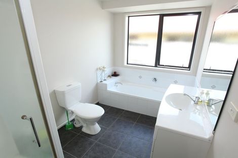 Photo of property in 11 Saint Johns Avenue, Hamilton East, Hamilton, 3216