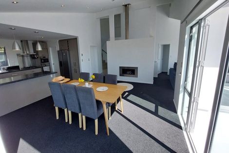 Photo of property in 12 Mandalay Lane, Redcliffs, Christchurch, 8081