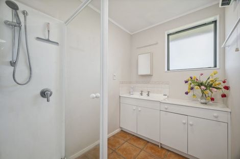 Photo of property in 2 Ashmore Place, Fairy Springs, Rotorua, 3015