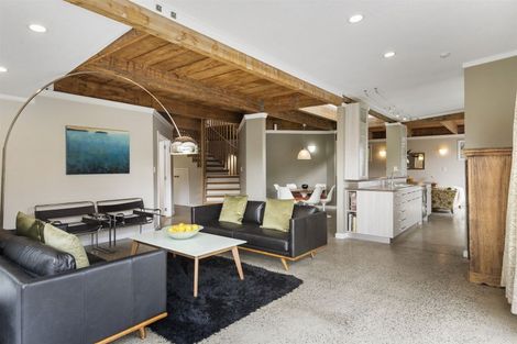 Photo of property in 890 Beach Road, Waiake, Auckland, 0630