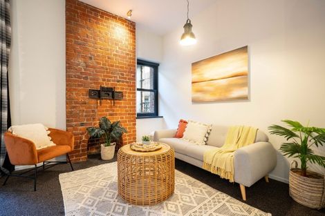 Photo of property in 5/5 Jetty Street, Dunedin Central, Dunedin, 9016