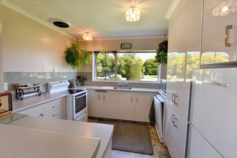 Photo of property in 125 Seaward Road, Edendale, 9825