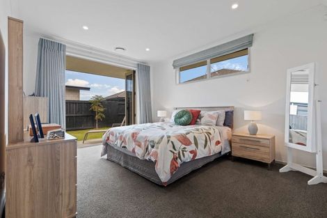 Photo of property in 26 Penetaka Heights, Pyes Pa, Tauranga, 3112