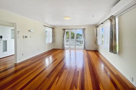 Photo of property in 29 Judkins Crescent, Cockle Bay, Auckland, 2014