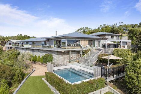 Photo of property in 39 Delamore Drive, Oneroa, Waiheke Island, 1081