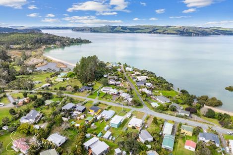 Photo of property in 25 Ngatoto Road, Tinopai, Matakohe, 0593