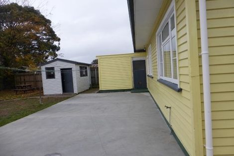 Photo of property in 17 Shortland Street, Wainoni, Christchurch, 8061