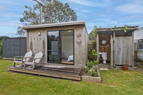 Photo of property in 858 Pataua South Road, Pataua South, Onerahi, 0192