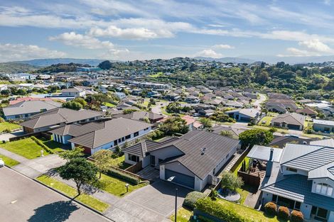 Photo of property in 19 Tongariro Drive, Aotea, Porirua, 5024