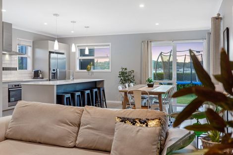 Photo of property in 11 Caldera Close, Pyes Pa, Tauranga, 3112