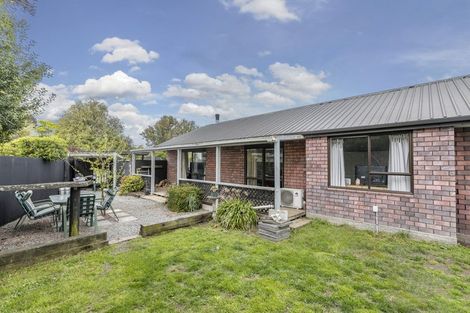 Photo of property in 68 Main North Road, Woodend, 7610