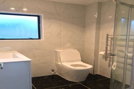 Photo of property in 24 Alidade Place, Massey, Auckland, 0614