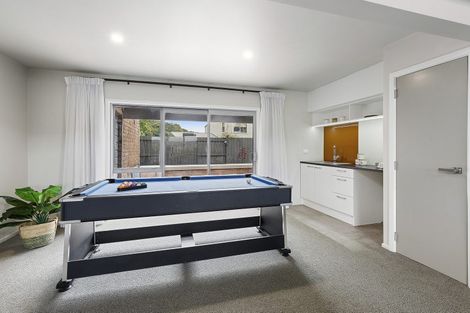 Photo of property in 170 Paremata Road, Paremata, Porirua, 5024