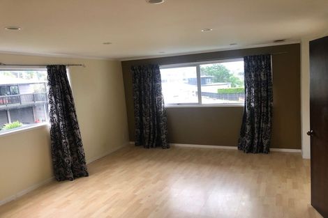 Photo of property in 2/12 Willis Street, Torbay, Auckland, 0630